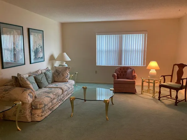 445 Cameo Dr, Lakeland, FL 33803