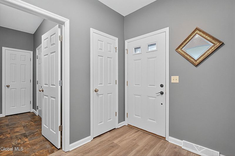3rd image of 18 Amber Lane