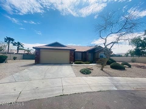2nd image of 3001 W Sunland Ave