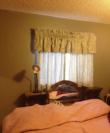 5th image of 986 Marie Ln