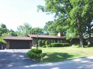 425 37th St, Downers Grove, IL 60515