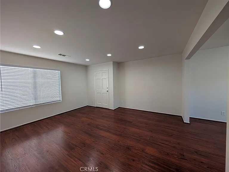 845 W Olive Ave #B — Photo 8