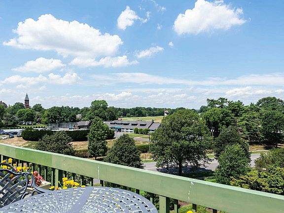2nd image of 111 Cherry Valley Ave Penthouse 2