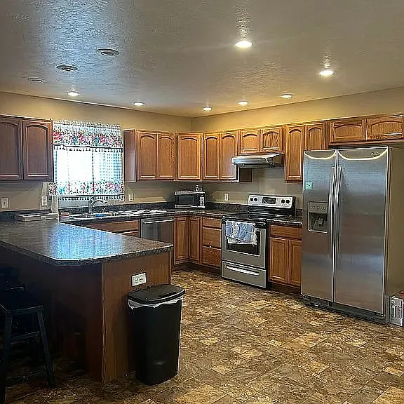 580 S Clark St #S — Photo 2