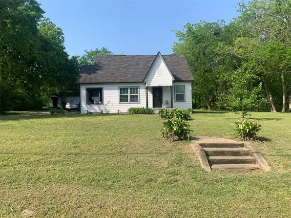 622 Canton Ave, Wills Point, TX 75169