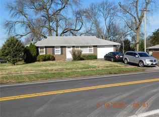 5801 Bermuda Dr, Saint Louis, MO