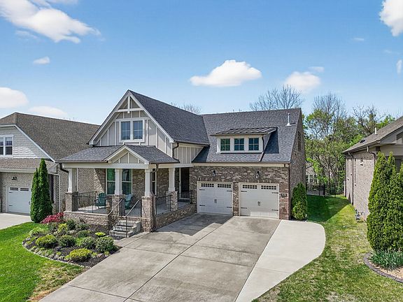 2nd image of 3042 Elliott Dr