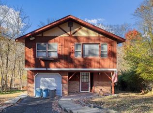 57 Winding Way, Andover, NJ 07821