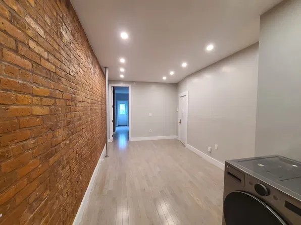 136 Grattan Street image 1 of 13