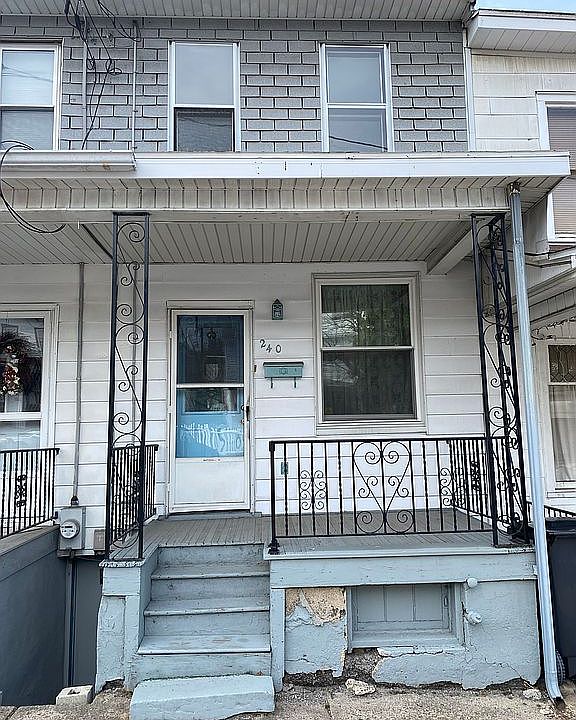 1st image of 240 S Vine St