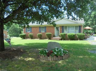 4890 Westray Ln, Walkertown, NC 27051