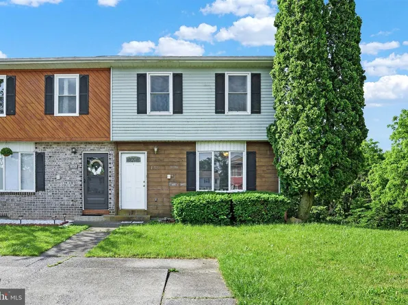 1155 Pheasant Dr N, Carlisle, PA 17013
