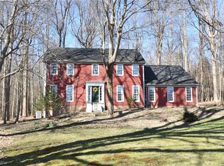 7524 Crown Point Dr, Hudson, OH 44236