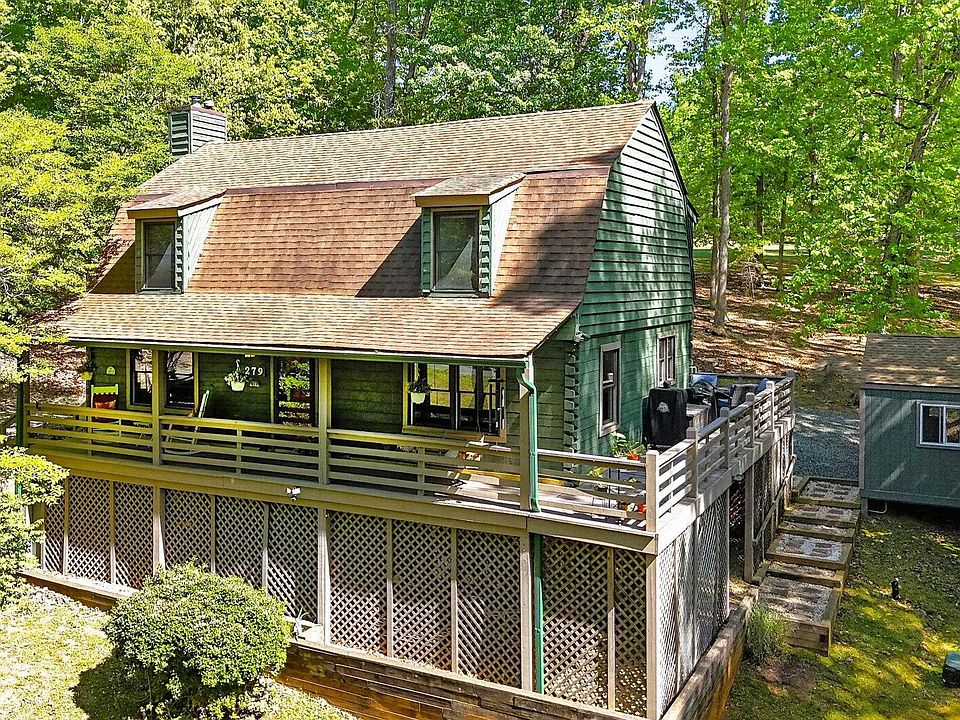 1st image of 279 Jefferson Dr