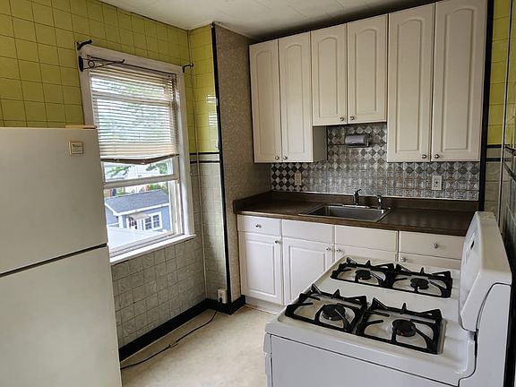 5th image of 512 Rosewood Ter Floor 2