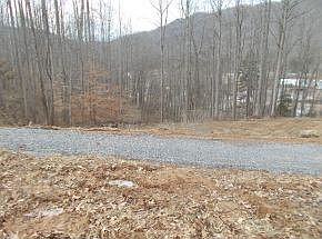 2nd image of Holton Ave E