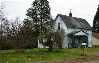 1st image of 818 Frederick St SE