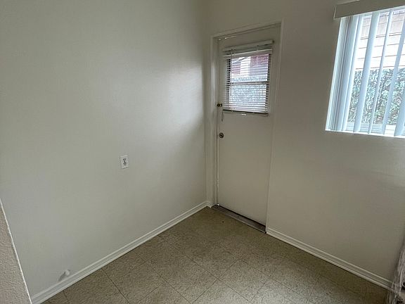 4th image of 125 N Adams St APT C