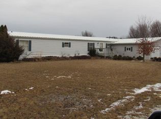 21658 River Rd, Monticello, IA 52310