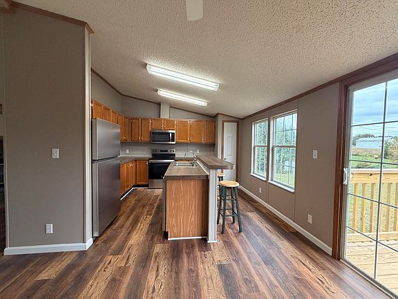 5th image of 93 Basil Roy Rd