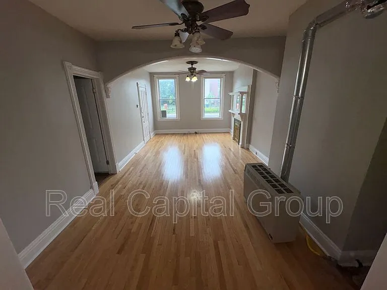412 2nd St #1 — Photo 24