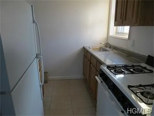 Sold by Besmatch Real Estate Inc | media 14