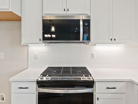 229 Tatoosh AVE by Aho Construction