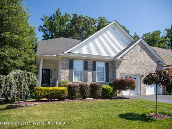 184 Scarborough Way, Marlboro, NJ 07746