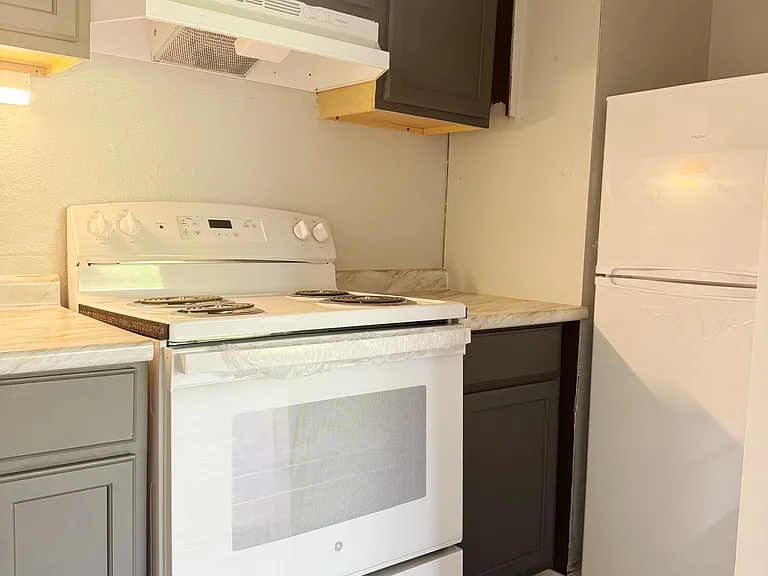 3401 Woodman Dr #202 — Photo 12