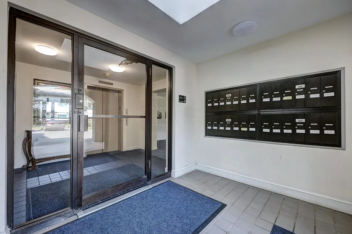Building Photo - 500 Prospect St #2A