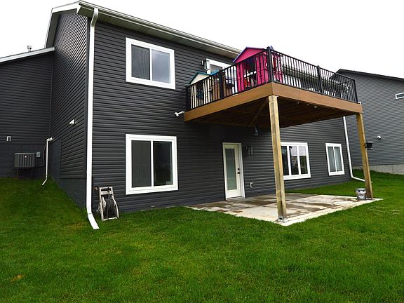 4th image of 7246 N 49th St