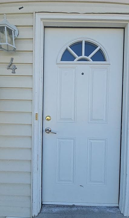 1st image of 63 Greenham Dr #4