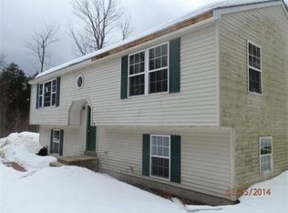 115 New Templeton Rd, Hubbardston, MA 01452