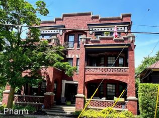 353 College Ave SE APT 3, Grand Rapids, MI 49503