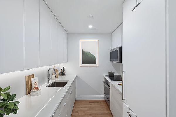 1st image of 1104 Lexington Ave #2A2