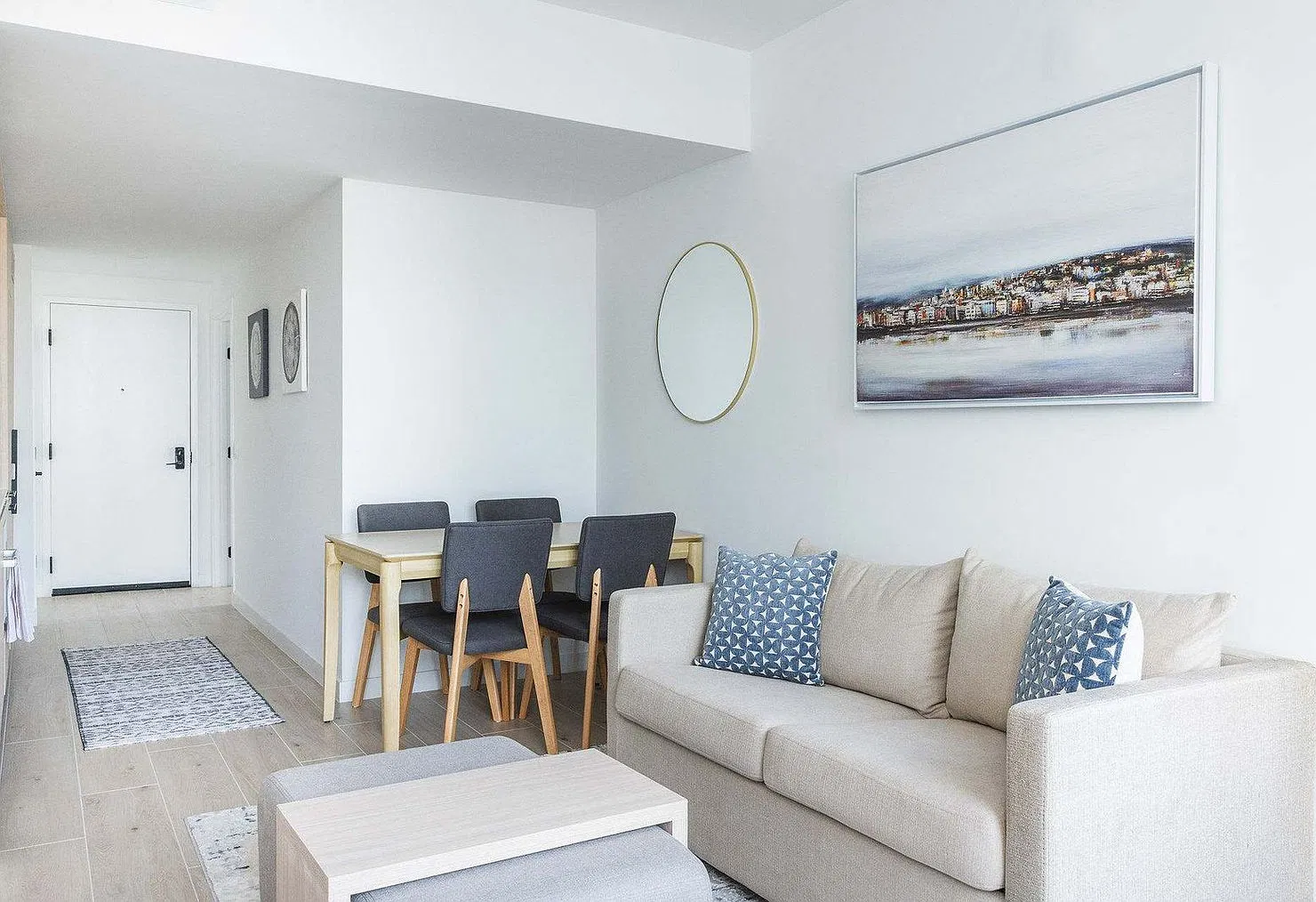 2 bed, 2.0 bath, 775 sqft, $11,889 — Photo 3