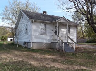 6697 Rutledge Rd, Louisville, KY 40258