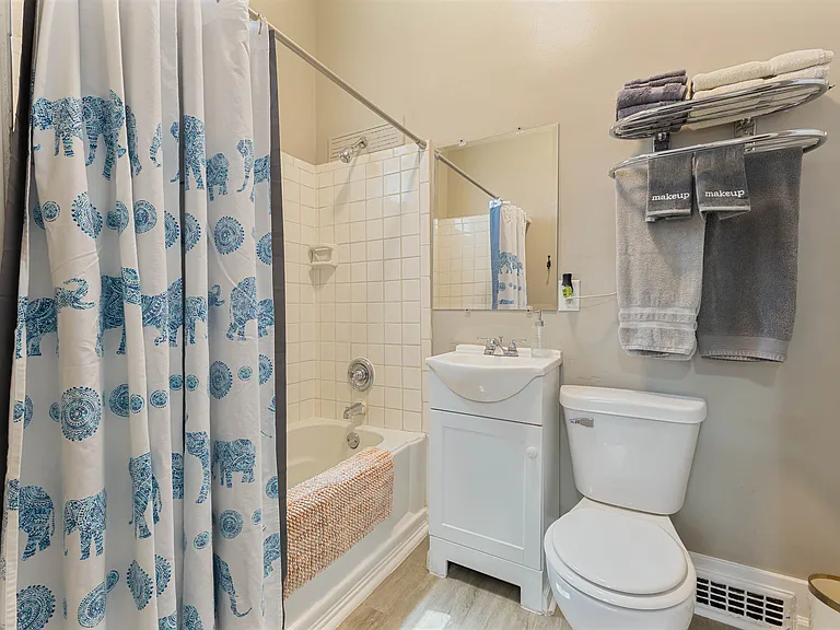 3041 California St #B — Photo 8