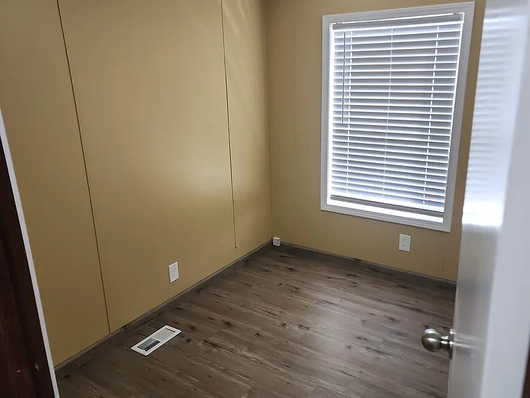 23744 Walker South Rd — Photo 15