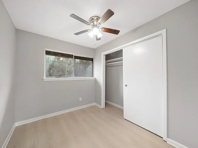 9347 Clearway Dr — Photo 12