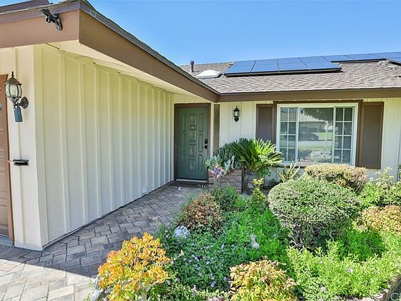 2nd image of 605 Alta Vista Ave