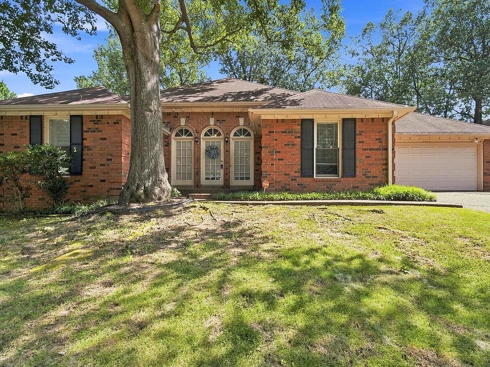 1st image of 8923 Hickory Trail Dr