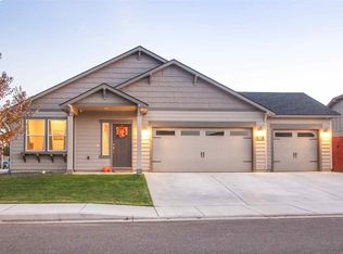 803 W 29th Pl, Kennewick, WA 99337