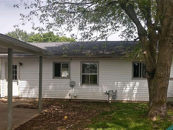 5th image of 458 Ackerman Pl