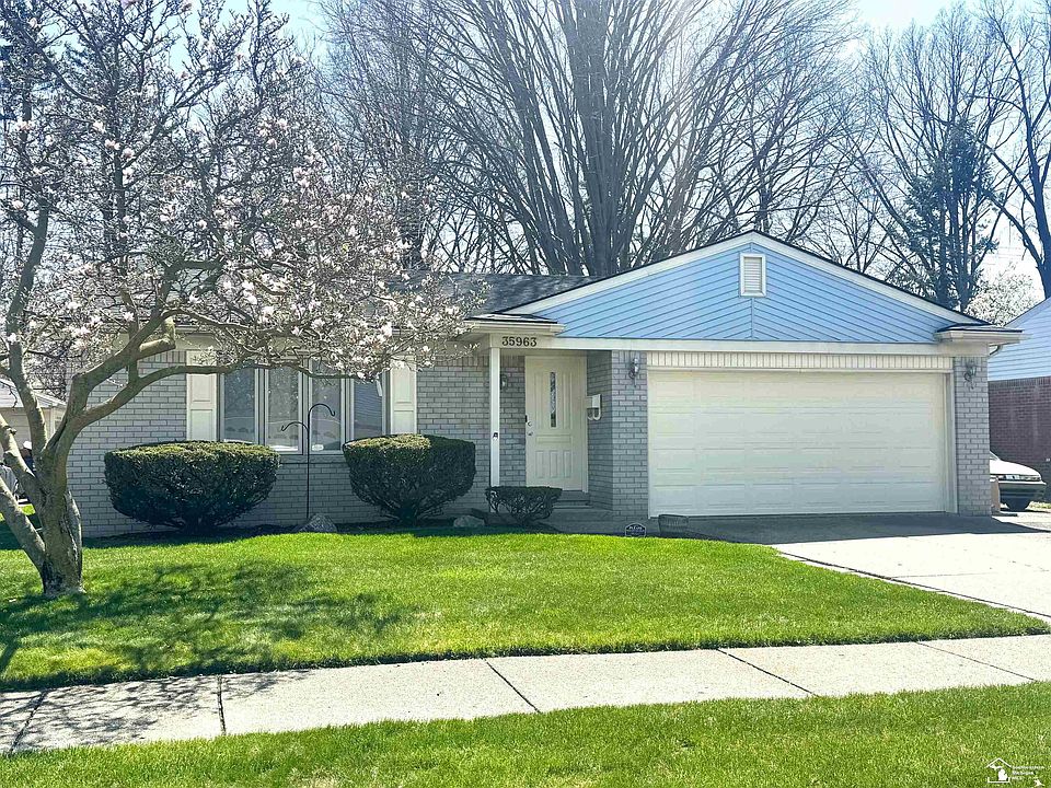 1st image of 35963 Canyon Dr