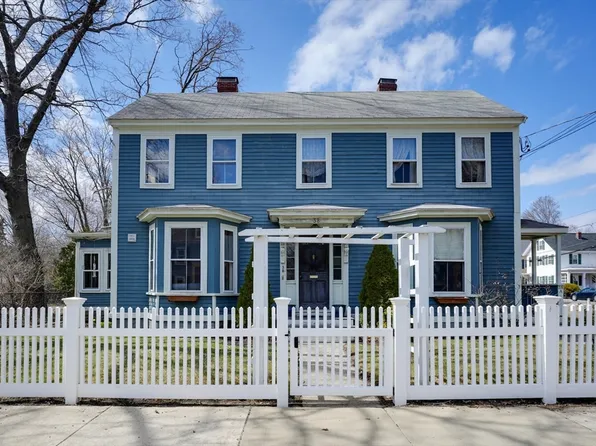 38 Park St, Medford, MA 02155
