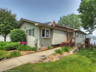 2156 Fernlock Dr, Oxford, MI, 48371