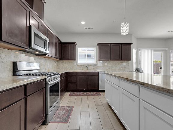 4th image of 2354 Starboard Ln