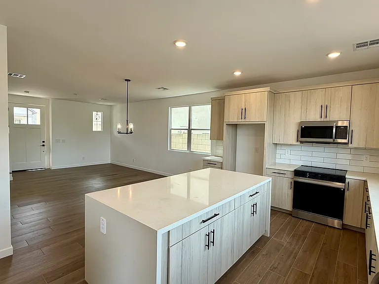2345 E Stephens Ct — Photo 9