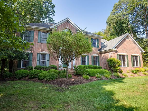 3rd image of 11688 Sandal Wood Ln